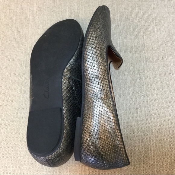 Clark’s Snakeskin Valley Flats Size 10 - Picture 5 of 8